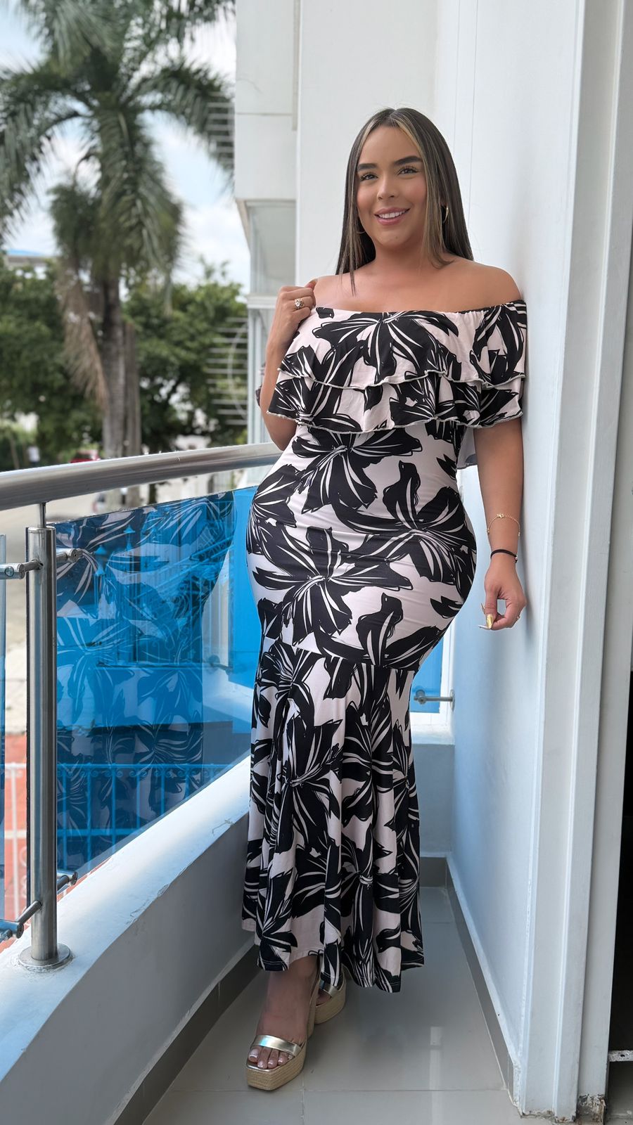 Pack Exclusivo: Vestido Ara + Blusa Lola de REGALO 🎁